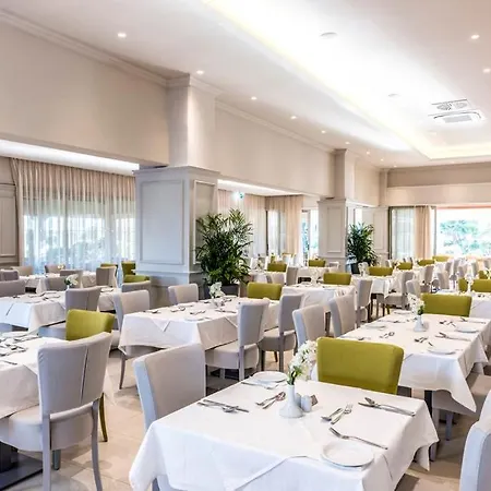 Hotel Nissiana &